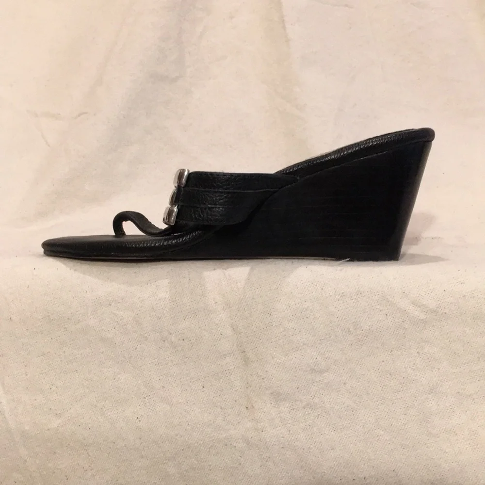 White House Black Market Sandales, size 6 - Picture 2 of 5